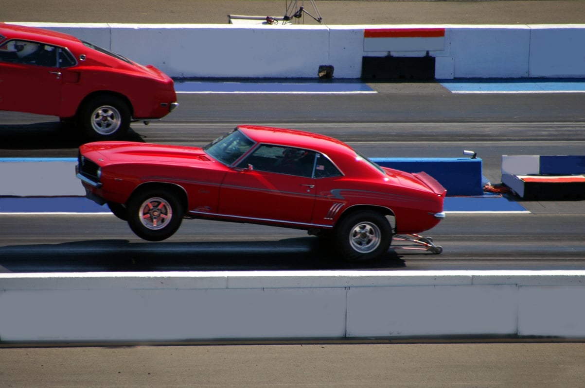 2 Red Cars Drag Racing